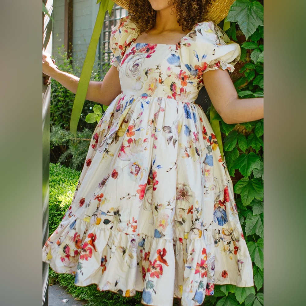 Ivy City Co Coco Dress in Cream Floral